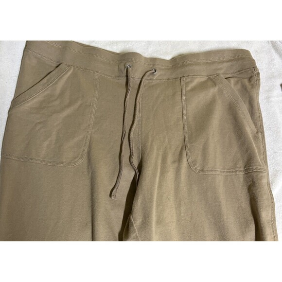 White Stag Crop Pants Large 12/14 Tan Khaki Pull On Pockets Cuffed Leg Hems - Picture 2 of 6